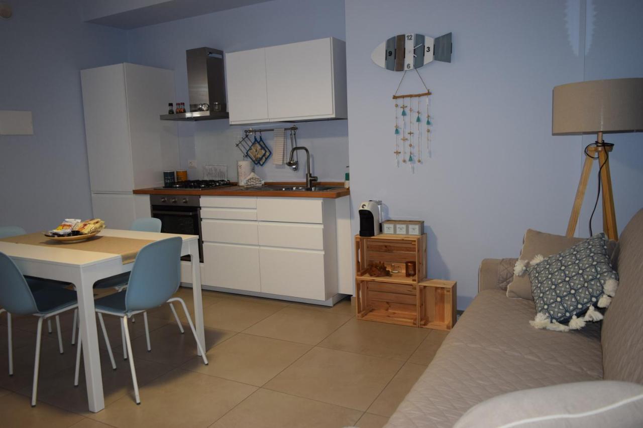 Casa Vacanze Lombardo Santa Teresa Di Riva Exterior photo